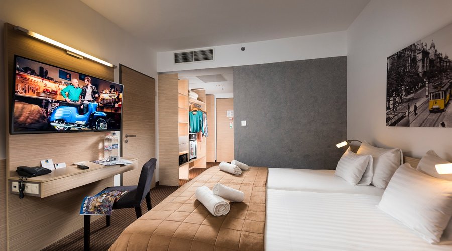 Standard double/twin room
