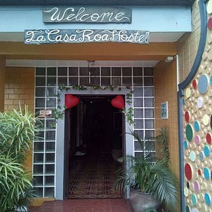 Entrance of La Casa Roa Hostel