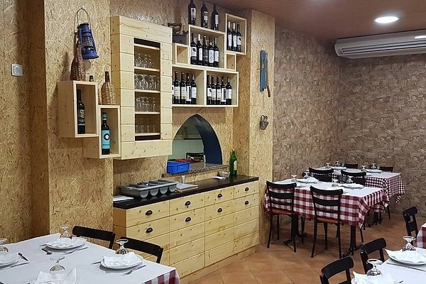 TABERNA CASA DE PASTO O PEÃO, Santarém - Comentários de Restaurantes, Fotos  & Número de Telefone