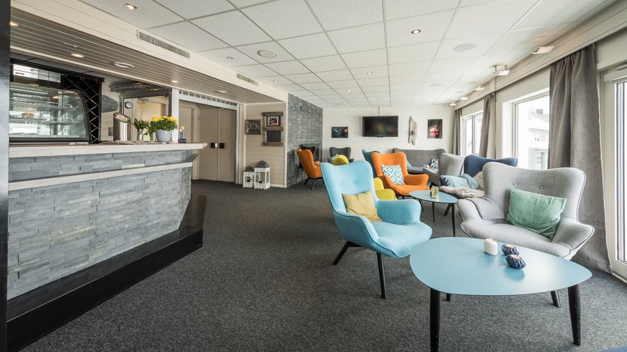 Resepsjon og lobbybar