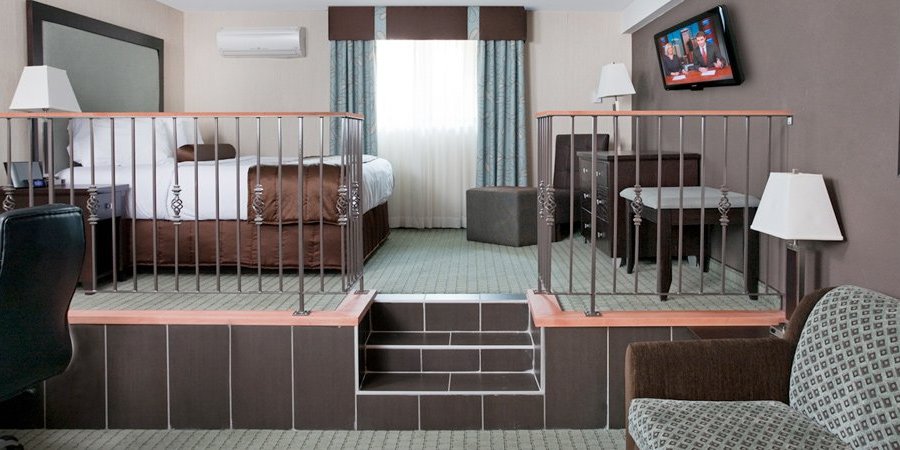 Coast Lethbridge Hotel & Conference Centre 