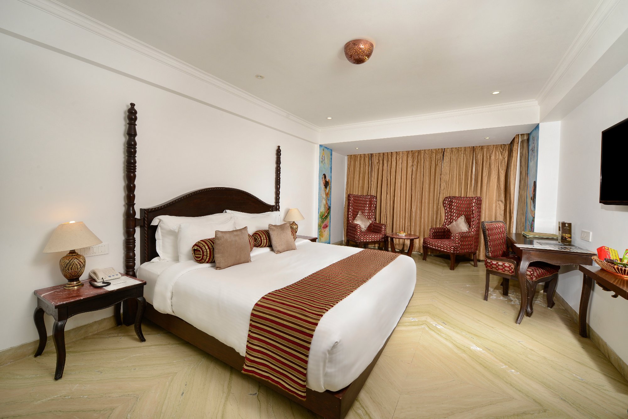 Hotel photo 12 of EllBee Ganga View.