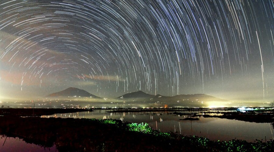 wisata malam Danau Rawa Pening Joglosemar bus