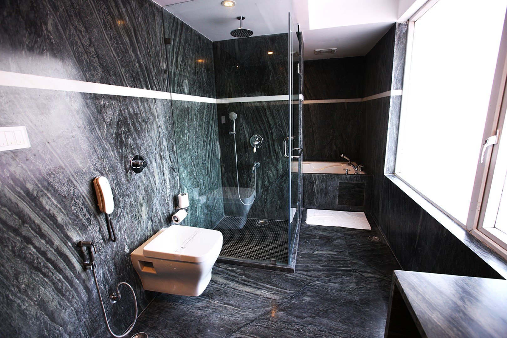 Hotel photo 3 of EllBee Ganga View.