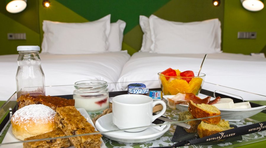 ROOM SERVICE