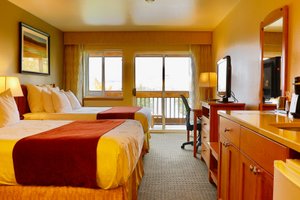 Room & Suite