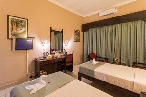 Room & Suite