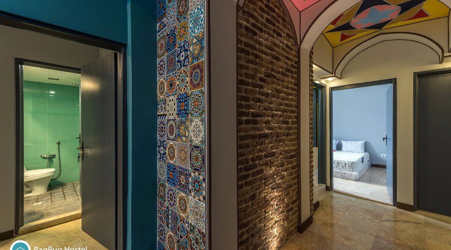 Ragrug hostel corridor in Isfahan