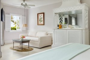 Room & Suite