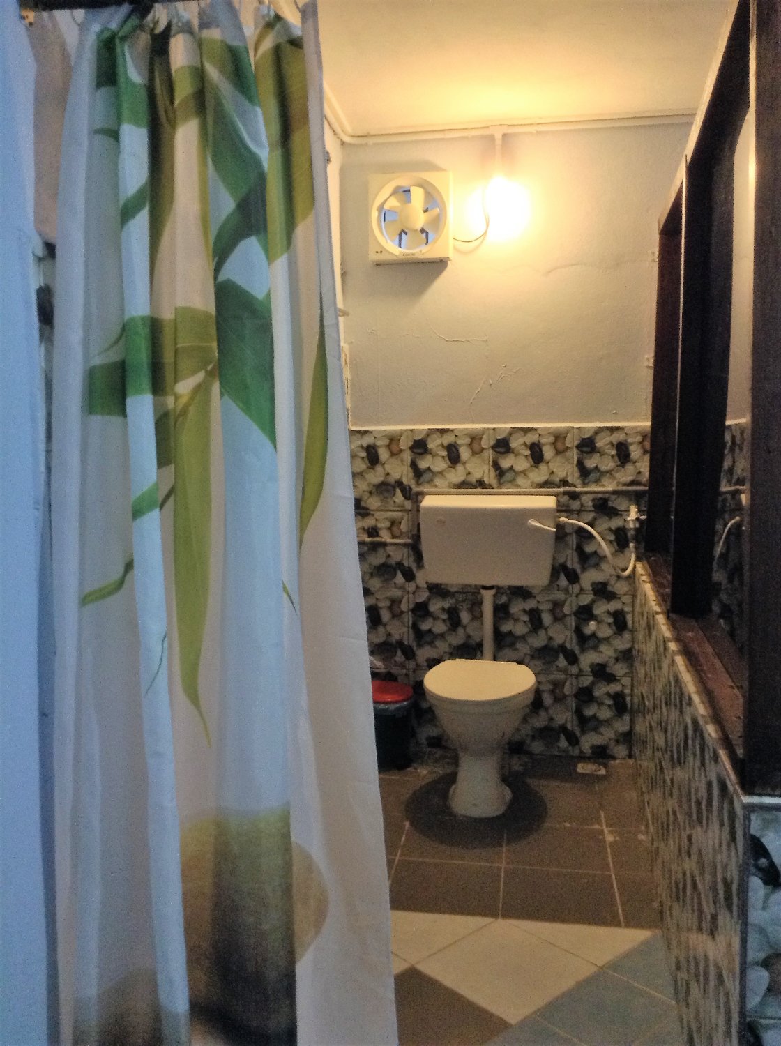 Hotel photo 10 of KB Backpackers Lodge.
