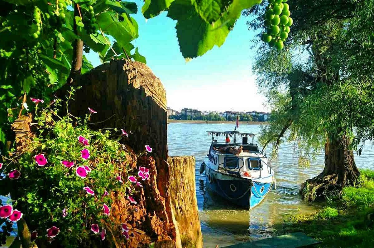 serbia boat tour