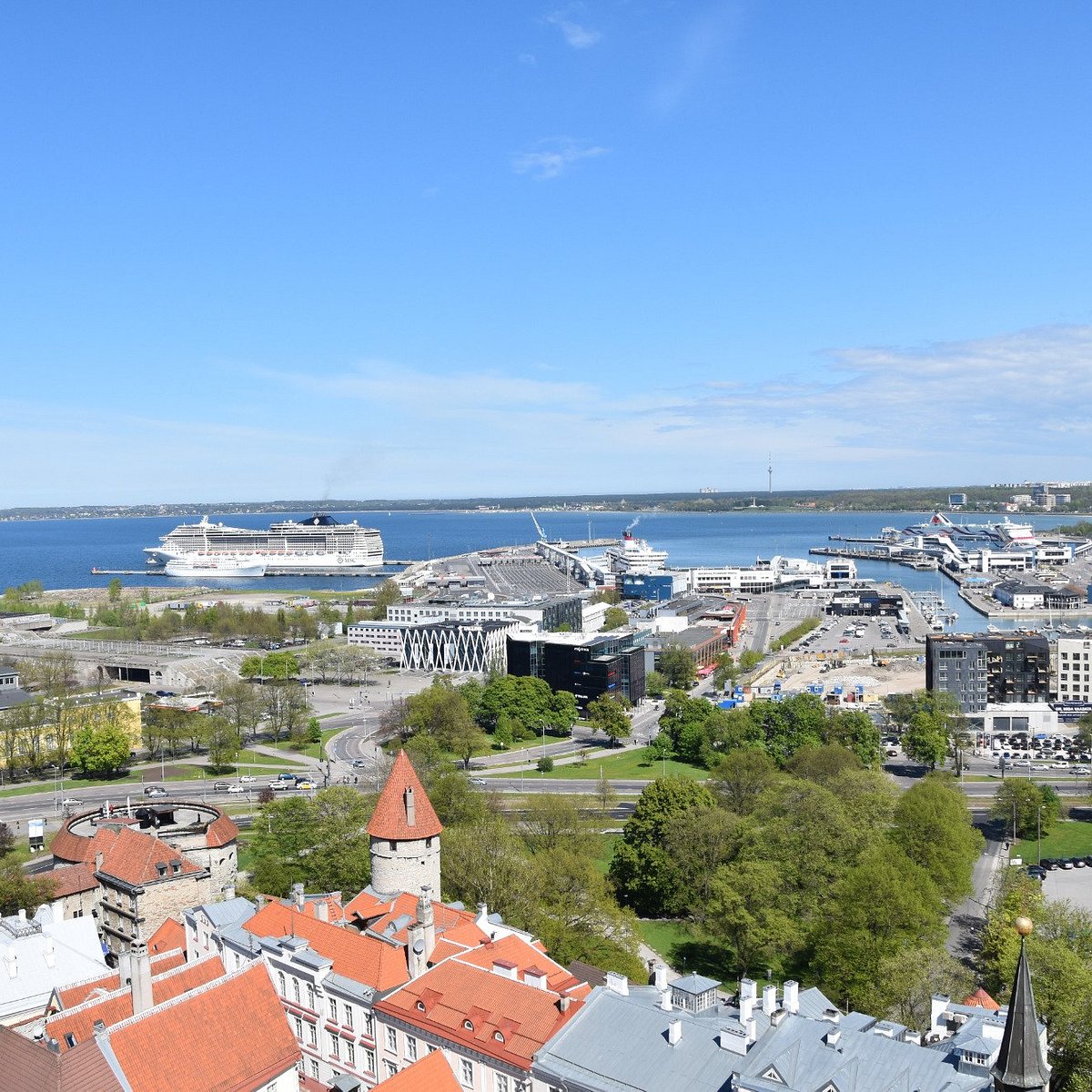 tallinn estonia cruise port to old town