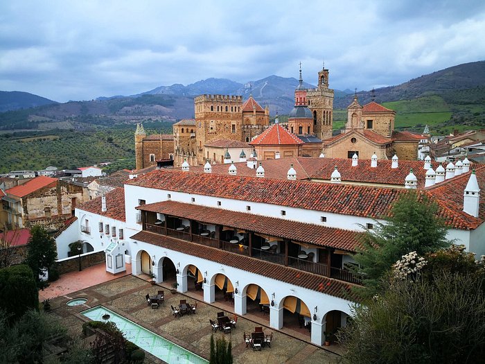 Parador De Guadalupe Desde 1148 Provincia De Cáceres Opiniones Y Comentarios Hotel 3859