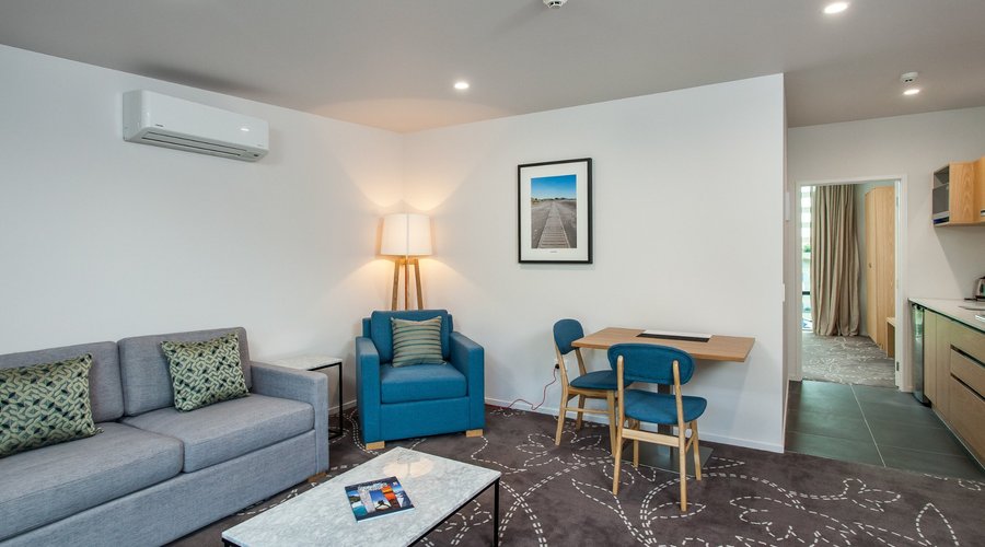 Luxury 1 Bedroom or 1 bedroom Spa Suite -Lounge, Dining Area