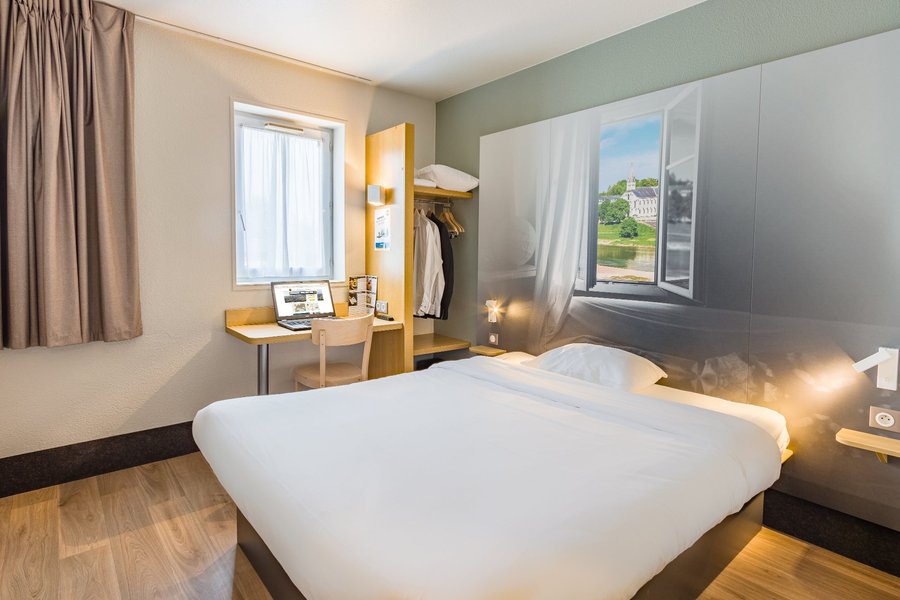B B Hotel Tours Nord 2 La Petite Arche Updated 21 Prices Reviews And Photos France Tripadvisor