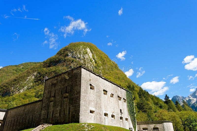 Fort Kluze image