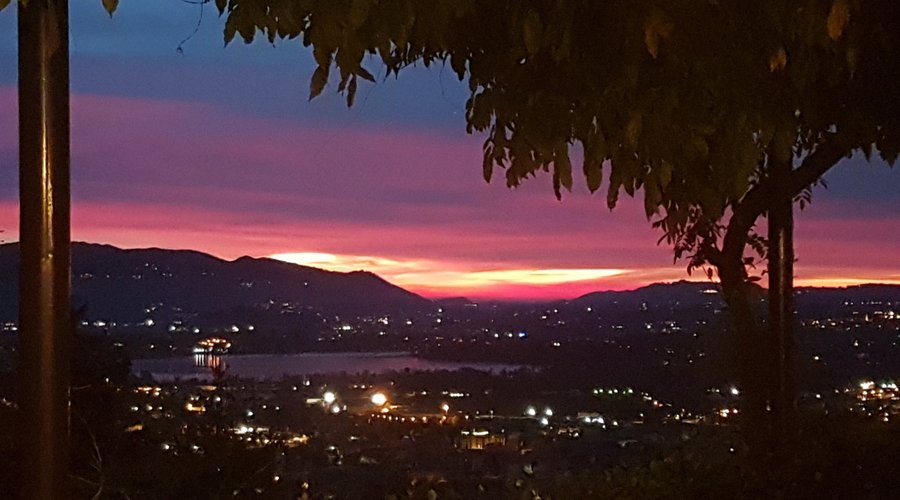 Uno scorcio del panorama dalla nostra terrazza all'alba.