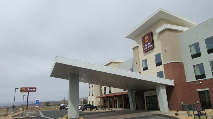SLEEP INN &amp; SUITES HURRICANE ZION PARK AREA - Prices &amp; Hotel 
