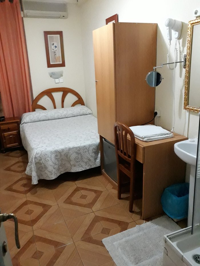 Imagen 10 de Hostal Fuentesol