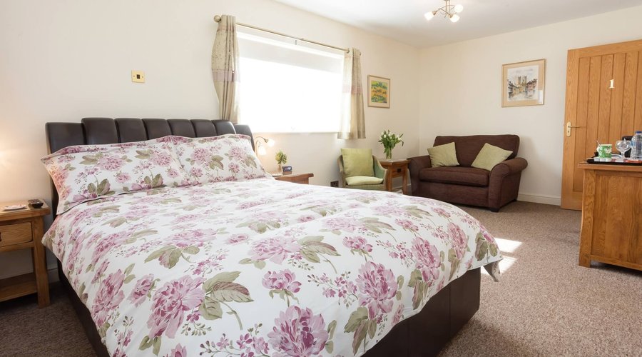 Suite 1 - double bed with single sofabed