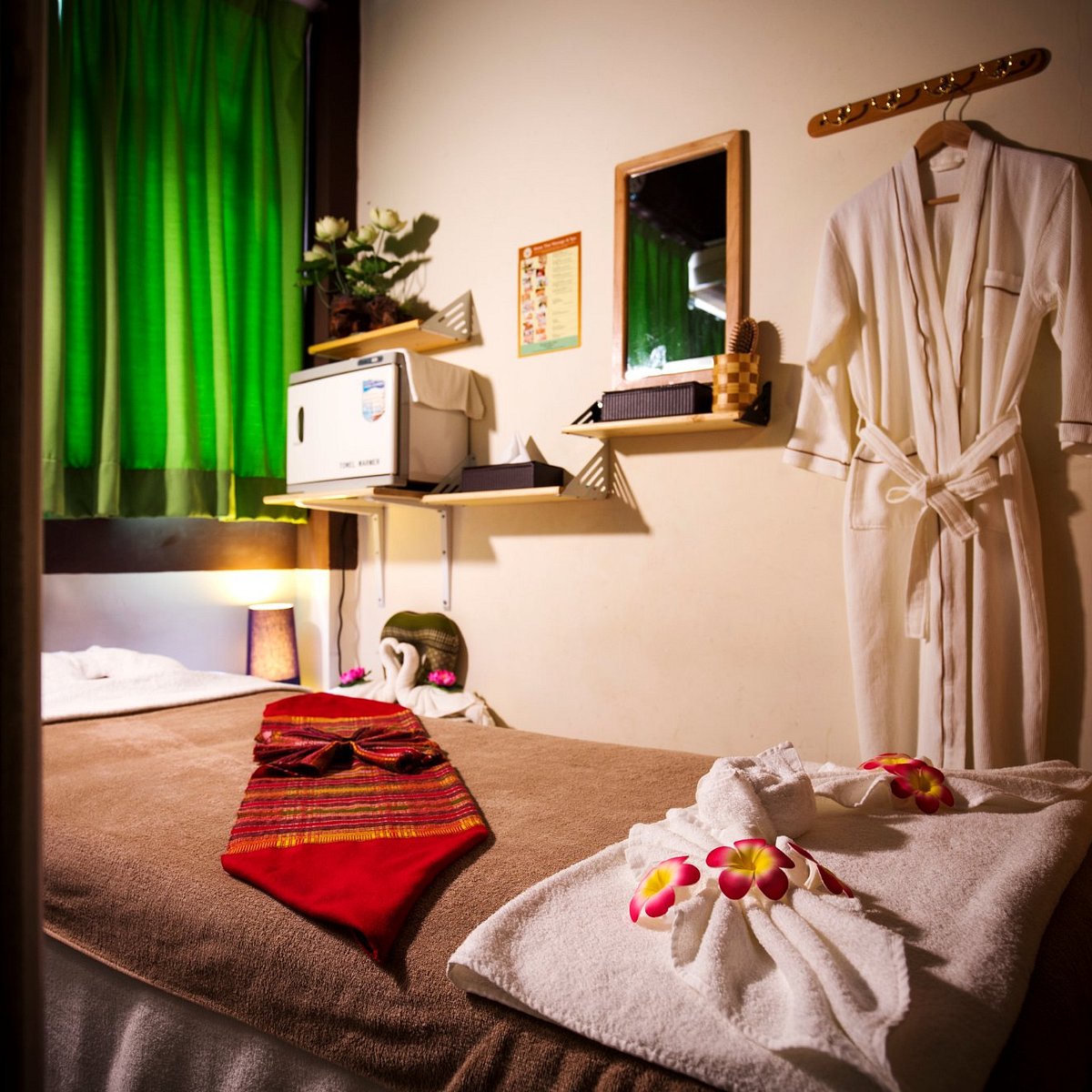 refugees wall Amorous Home Thai Massage & Spa (Hong Kong) - All You Need to Know BEFORE You Go
