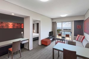 Room & Suite