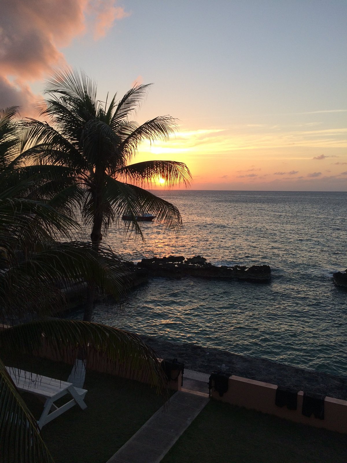 Sunset House Updated 2022 Prices And Resort Reviews Grand Cayman Cayman Islands 