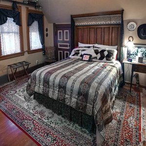 Lone Star Room - a touch of the West. 3rd floor, shared bathroom and queen bed.