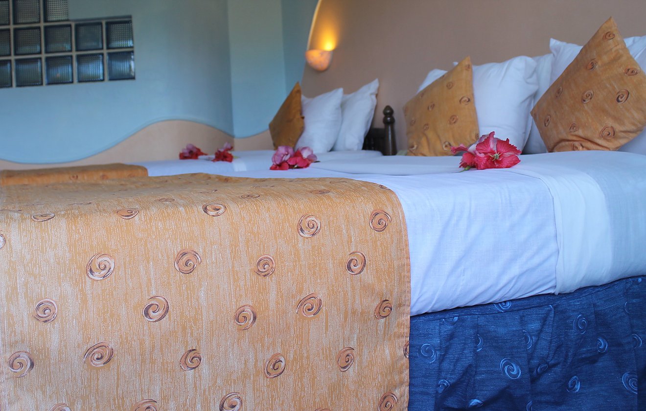 Hotel photo 15 of Sun N Sand Beach Resort.