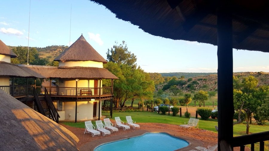 SMILIN THRU RESORT - Hotel Reviews & Price Comparison (Parys, South ...