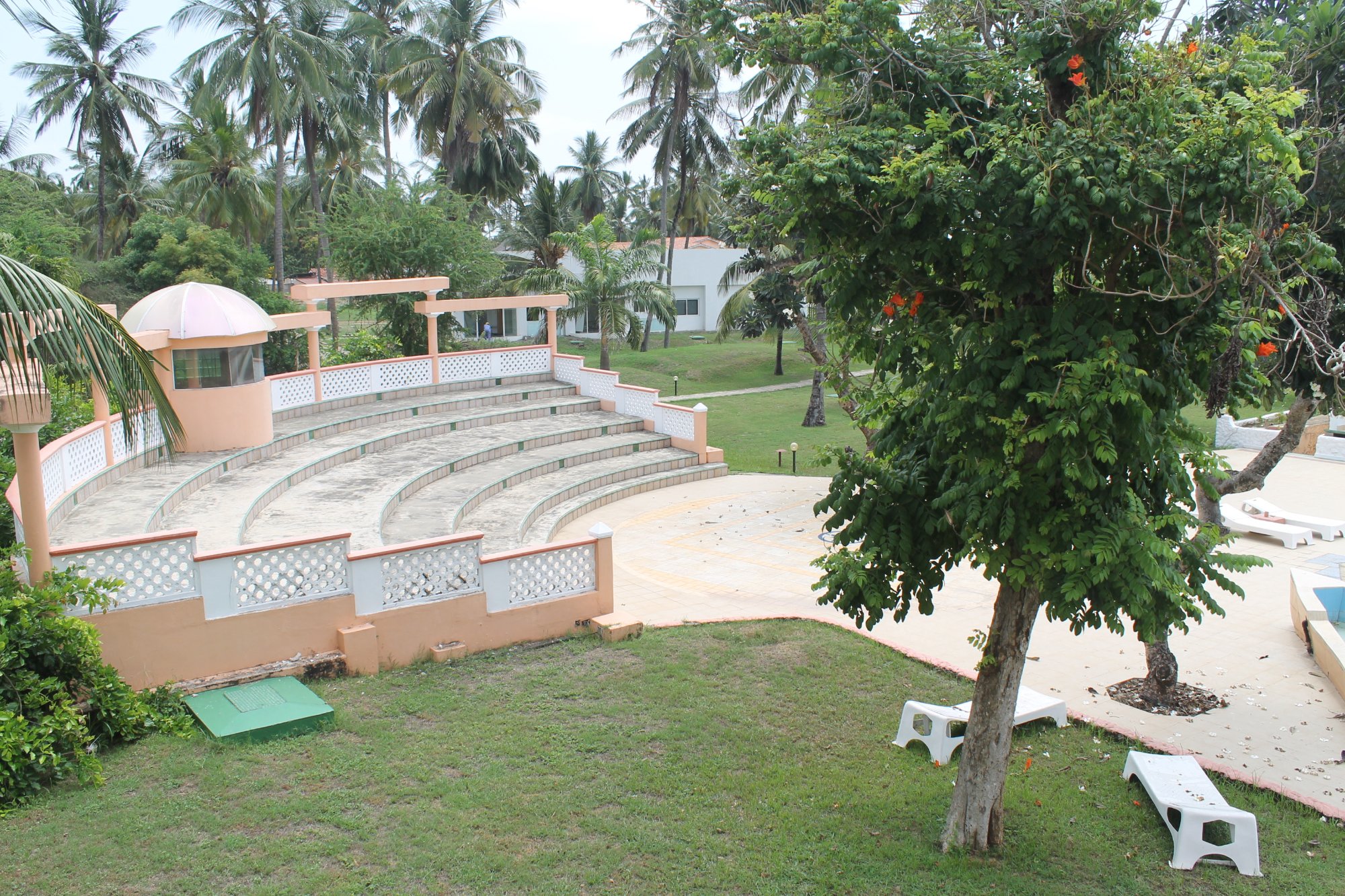 Hotel photo 9 of Sun N Sand Beach Resort.