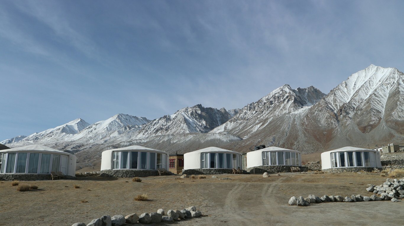 Pangong Hermitage (Man) - 호텔 리뷰 & 가격 비교