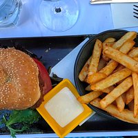 Main Wave Burger