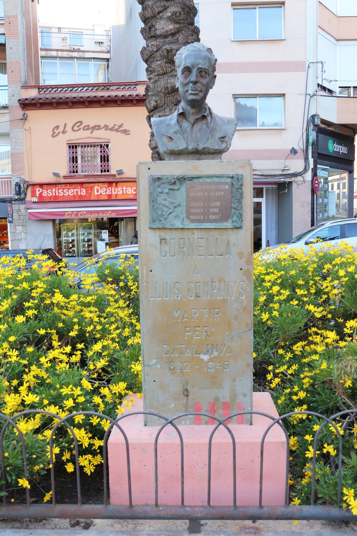 Monumento a Lluis Companys i Jover - All You Need to Know BEFORE You Go ...