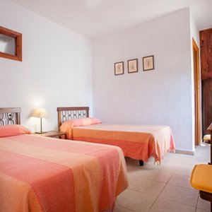 Habitacion 1 con dos camas Casa de la Buganvilla