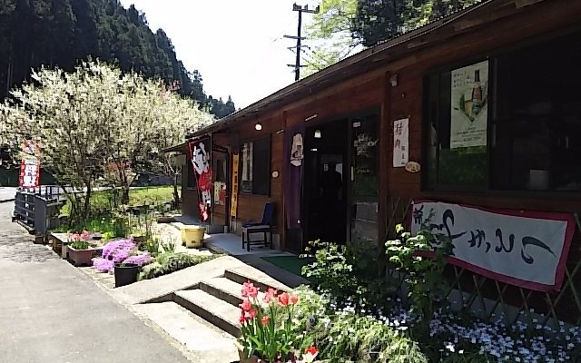お店の前