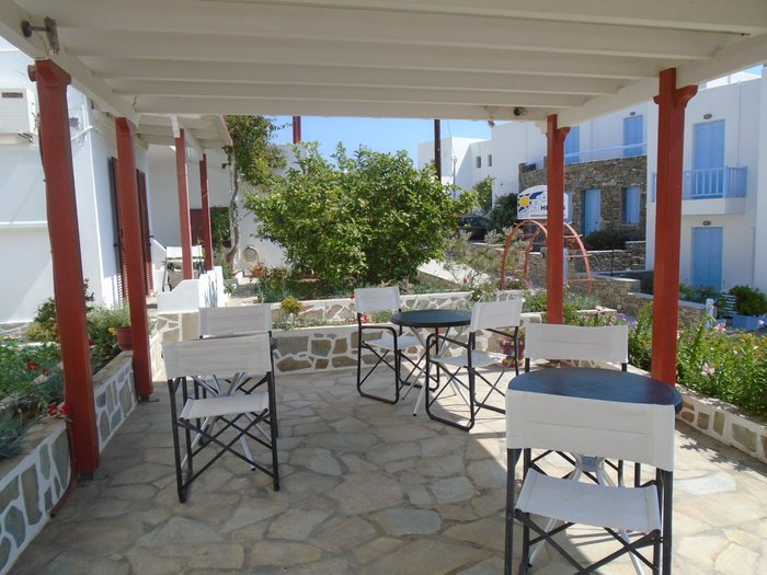 Helios - Prices & Inn Reviews (livadi, Greece)