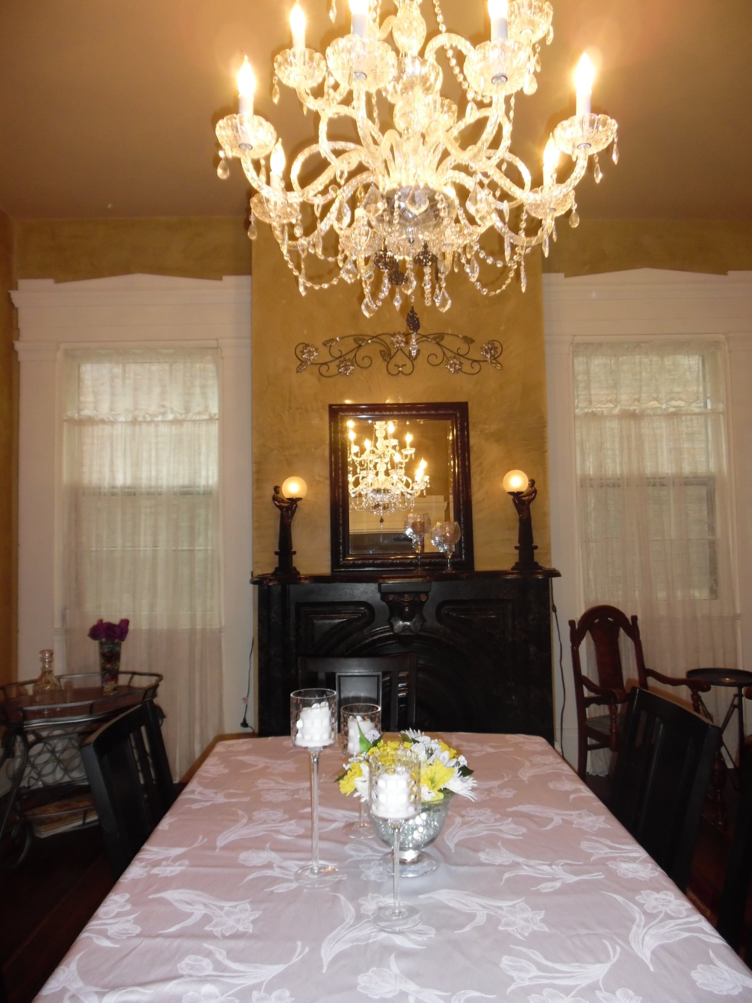 2 SISTERS BED & BREAKFAST - Updated 2021 Prices & B&B Reviews (Madison ...