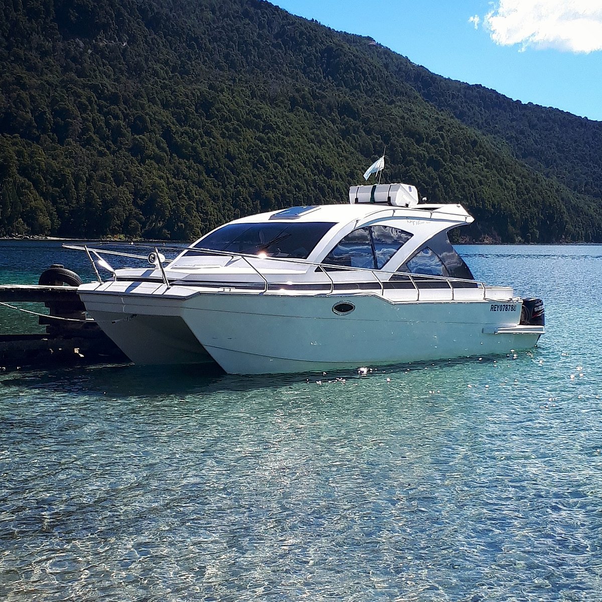 catamaran patagonia villa la angostura