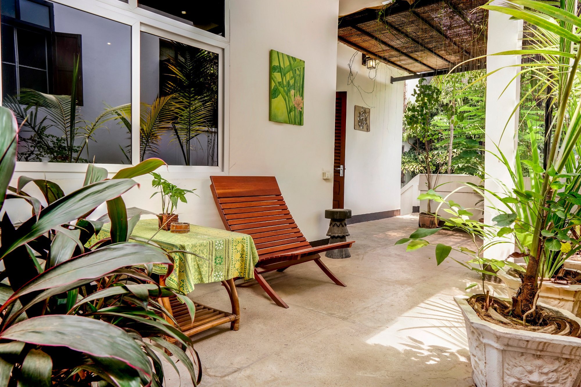 Lani's House By The Ponds by null