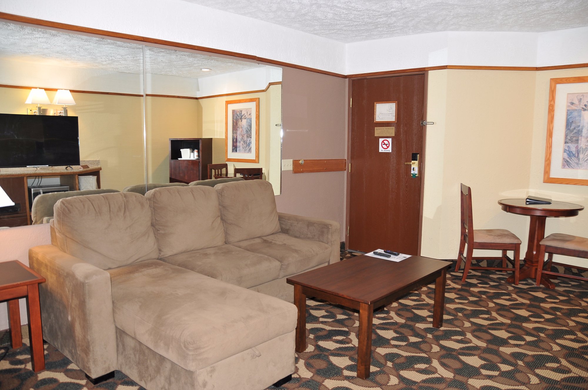 Hotel photo 12 of Quality Inn Paradise Creek.