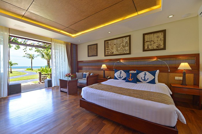 ngwe saung beach yacht club hotel