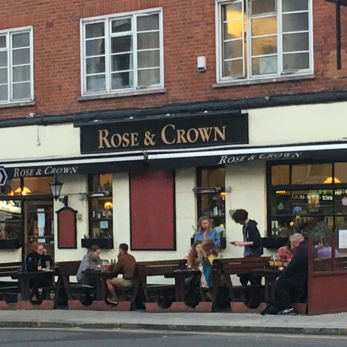 ROSE & CROWN, Londres - 90-92 Lower Sloane St, Chelsea - Número de Teléfono  y Restaurante Opiniones - Tripadvisor