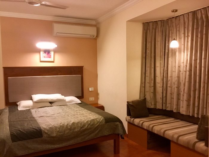 Sai Towers Rooms: Pictures & Reviews - Tripadvisor