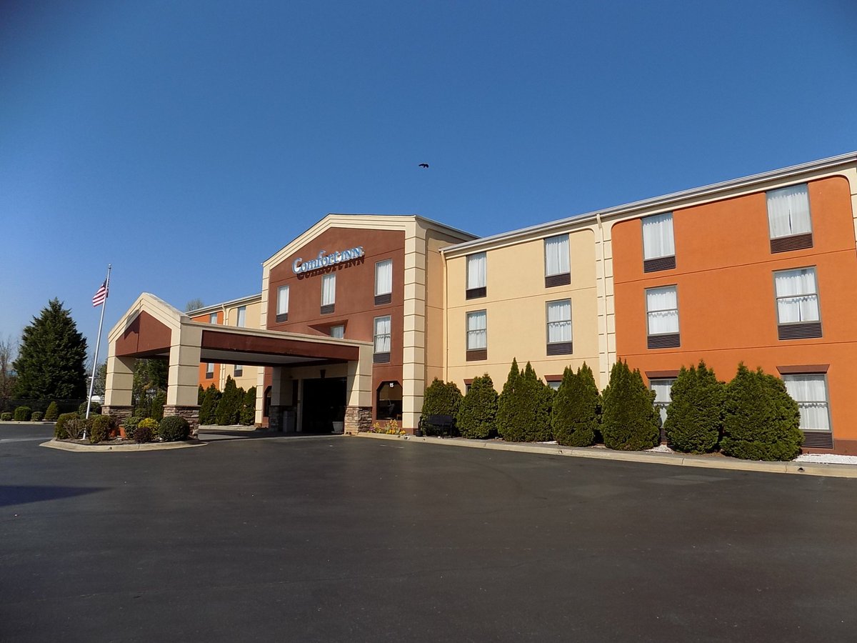 COMFORT INN ASHEVILLE AIRPORT $90 ($̶1̶2̶0̶) - Updated 2022 Prices ...