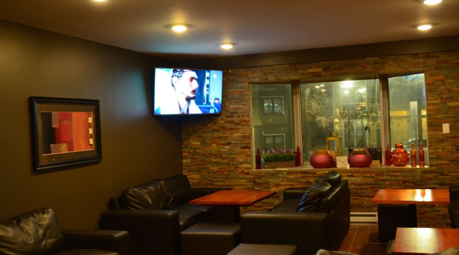 Our wine lounge
