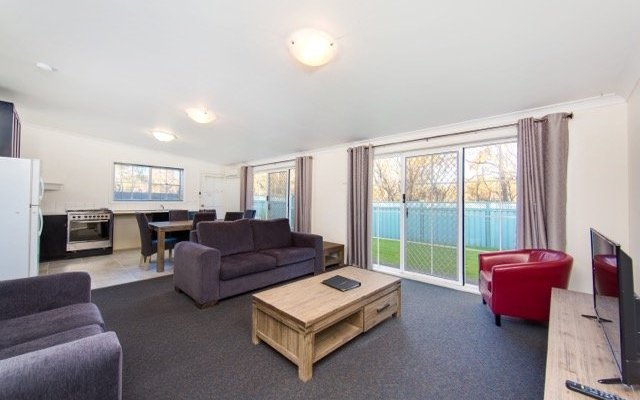 Three Bedroom Apartment 