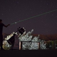 Co punteros láser dibujamos constelaciones!