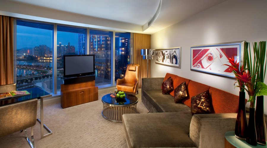 The Countdown - Corner Suite