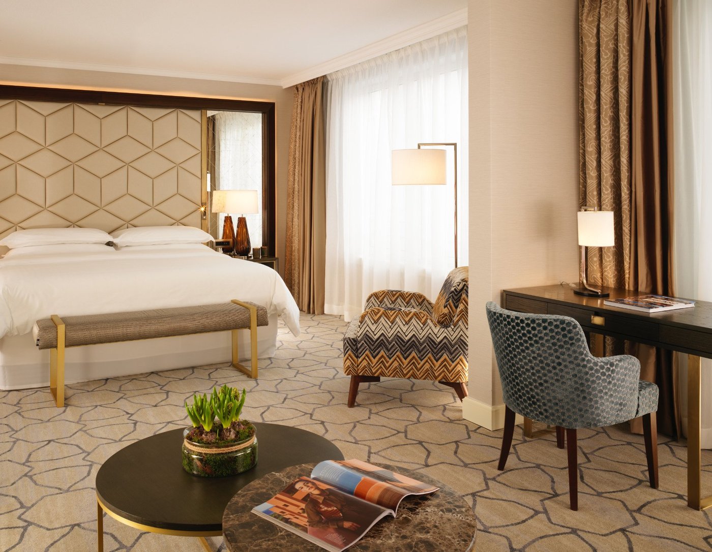 SHERATON GRAND WARSAW - UPDATED 2024 Hotel Reviews & Price Comparison ...